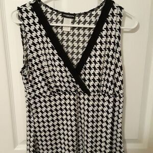 Perception sleeveless tunic  size XL